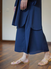 Load image into Gallery viewer, Navy Oak Tunic with Tulip Pants

